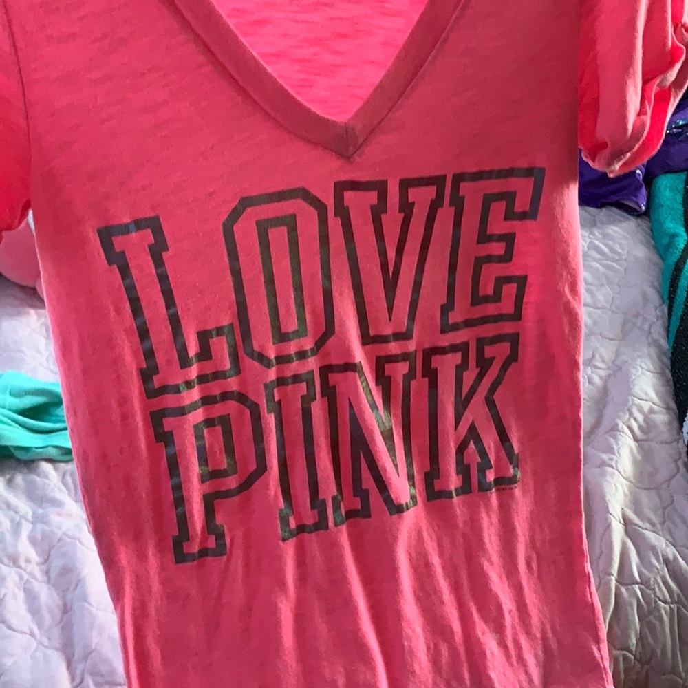 pink shirt sliver
